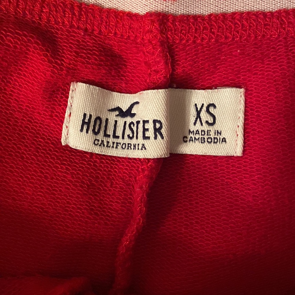 Shorts - Picture 3 of 3